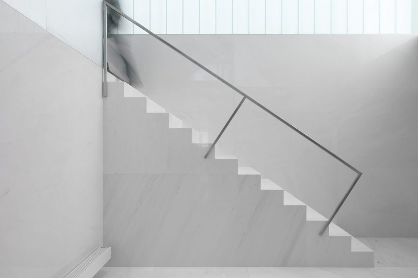 S. Félix da Marinha House by Ventura Office Associates