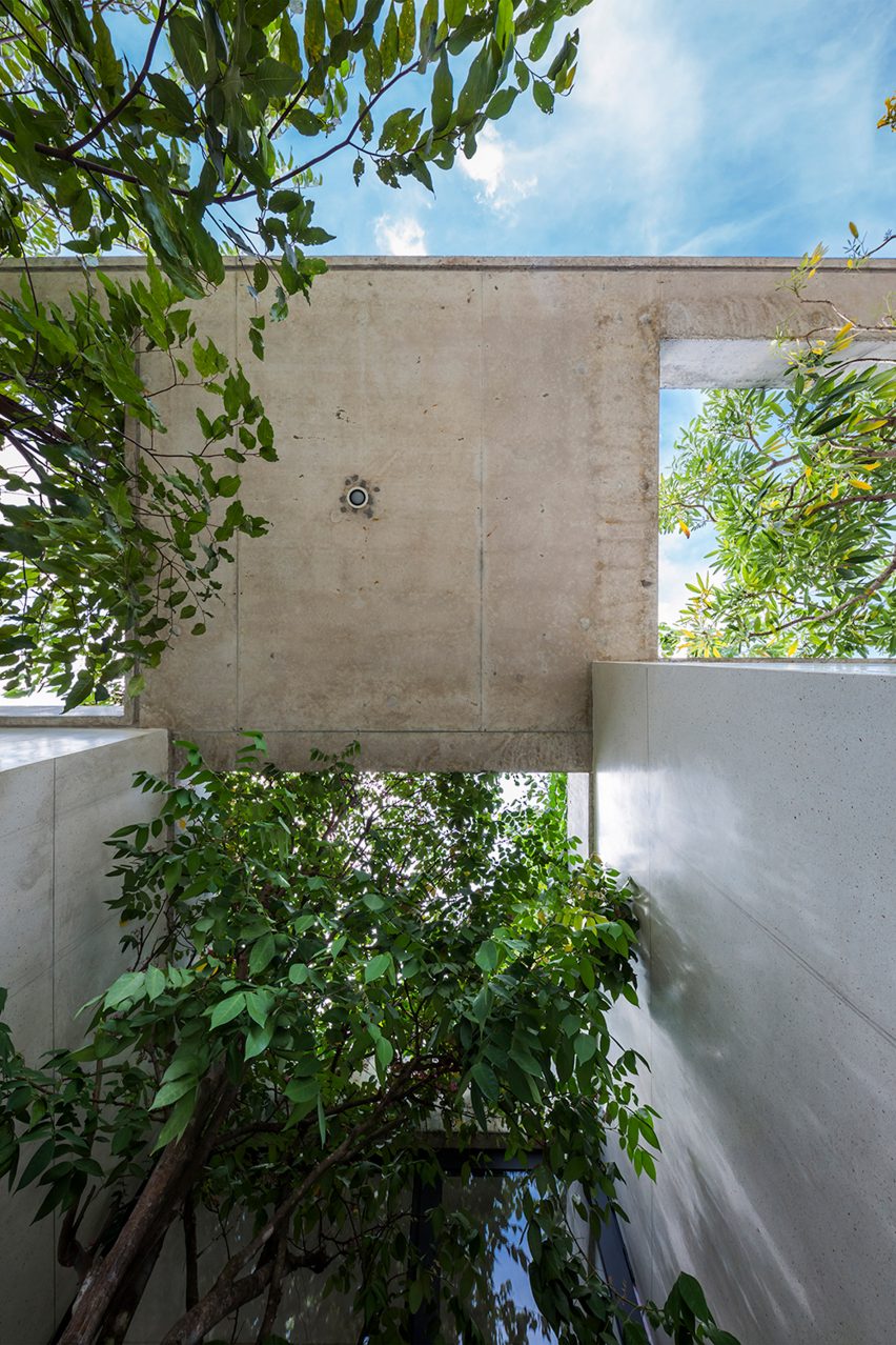 Stacked planters house by Vo Trong Nghia architects.