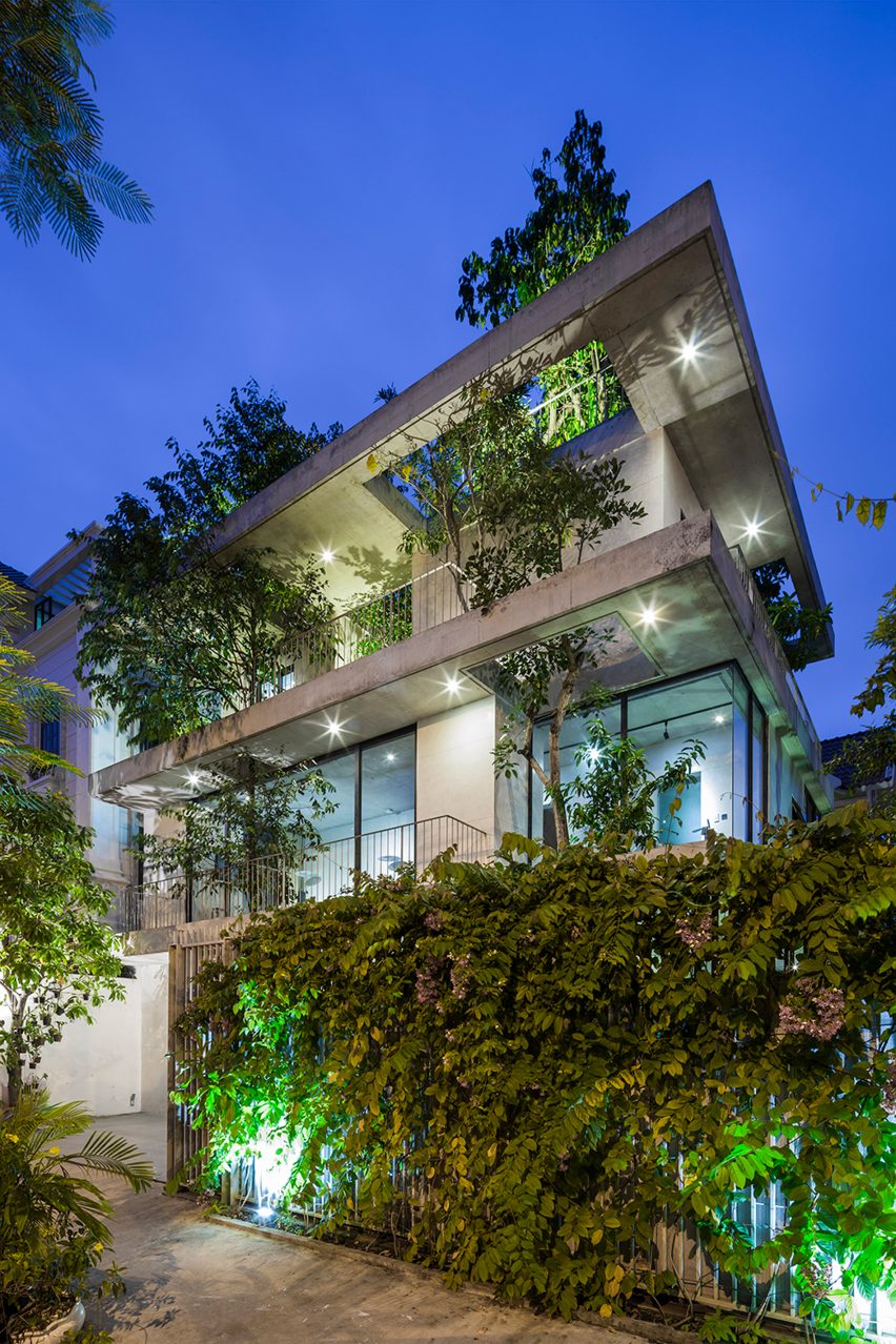 Stacked planters house by Vo Trong Nghia architects.