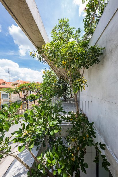 Stacked planters house by Vo Trong Nghia architects.