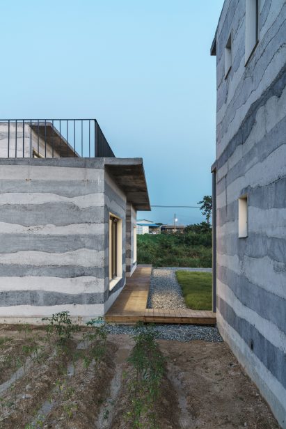 Stratum House by stpmj Architecture