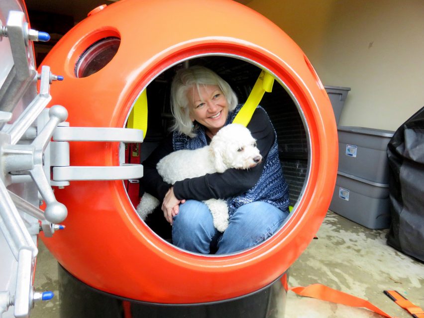Survival capsule by Kumi can withstand tsunamis.