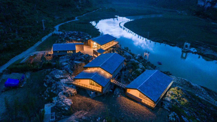 Tourist Center of Anlong Limestone Resort by 3andwich Design and He Wei Studio