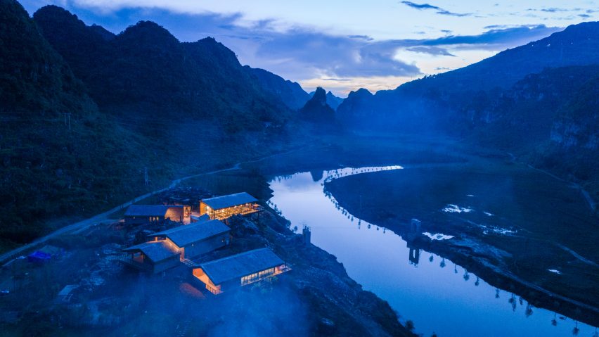 Tourist Center of Anlong Limestone Resort by 3andwich Design and He Wei Studio