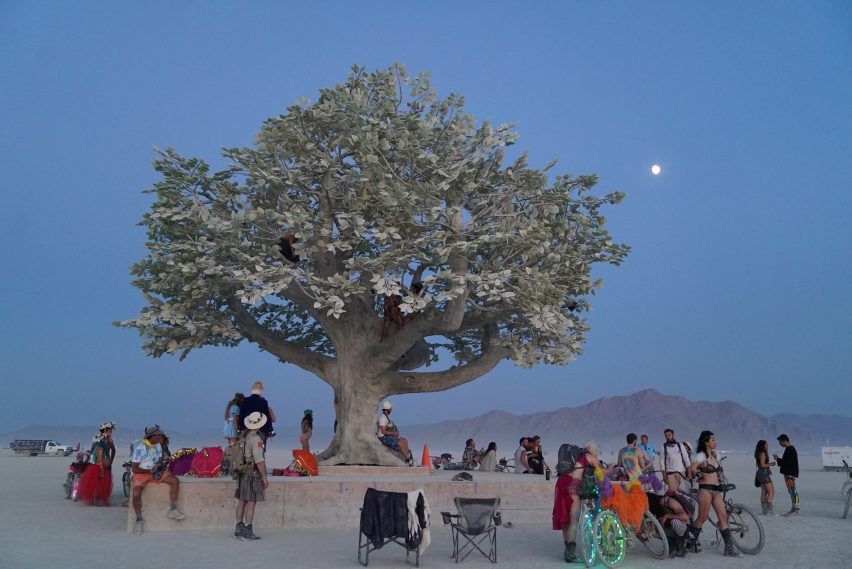 Tree of Ténéré by Studio Drift