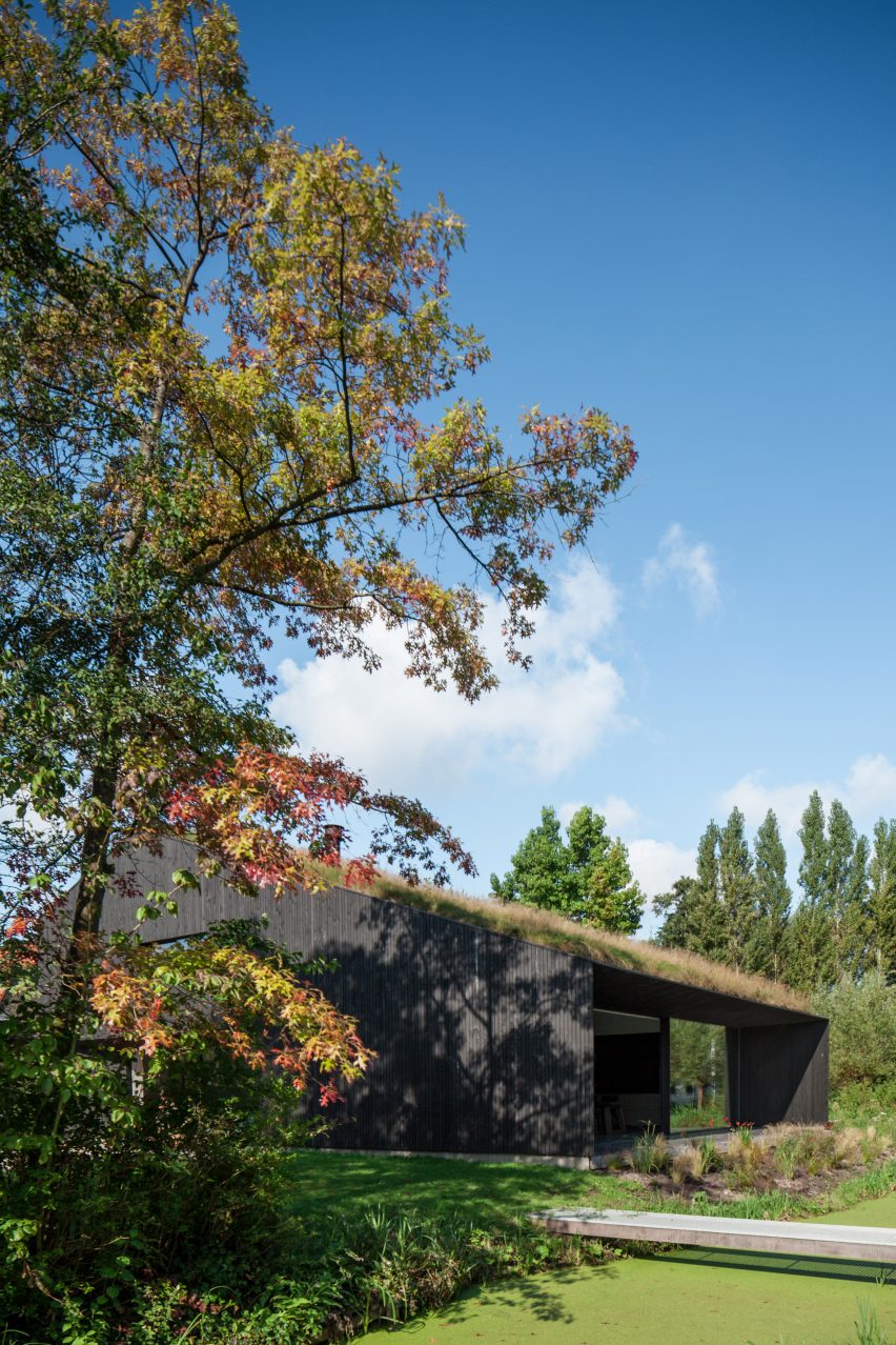 Villa SG21 by Fillierverhoeven architects