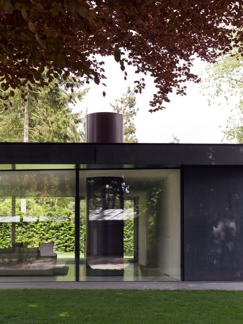 Villa X by Barcode Architects