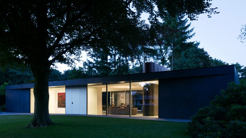 Villa X by Barcode Architects