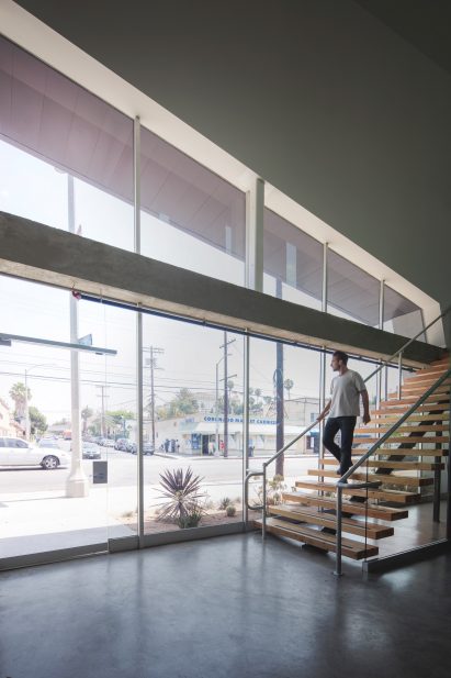 2510 Temple by Tighe Architecture