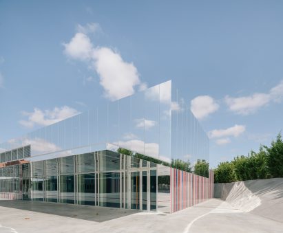 Almost Invisible House
