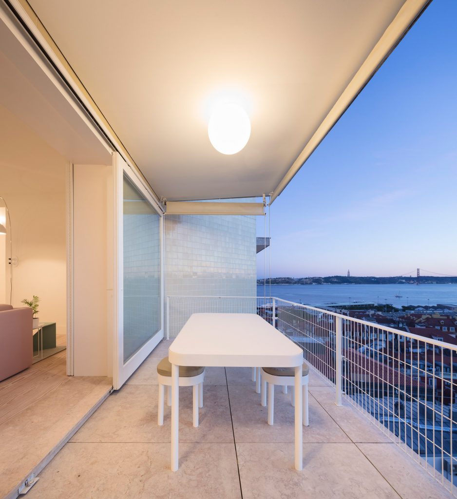 Apartment AMC by Rar Studio