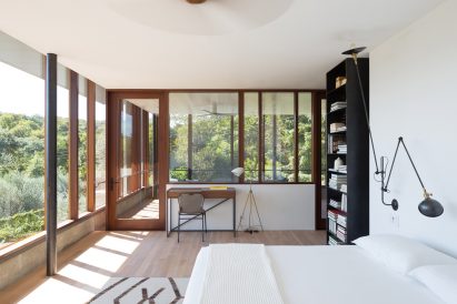 Balcones House by Mell Lawrence Architects