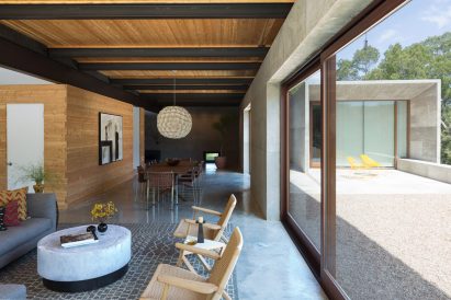 Balcones House by Mell Lawrence Architects