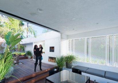 Casa Pino by Tino Schaedler