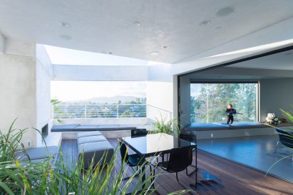 Casa Pino by Tino Schaedler