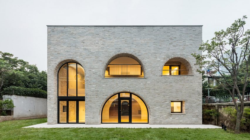 Cheongun Residence by Hyundai Kim + Tectonics Lab