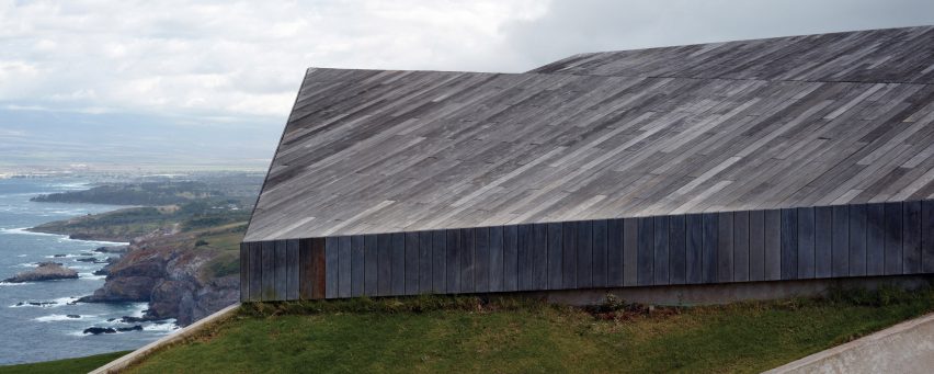 Clifftop House Maui by Dekleva Gregoric Architects