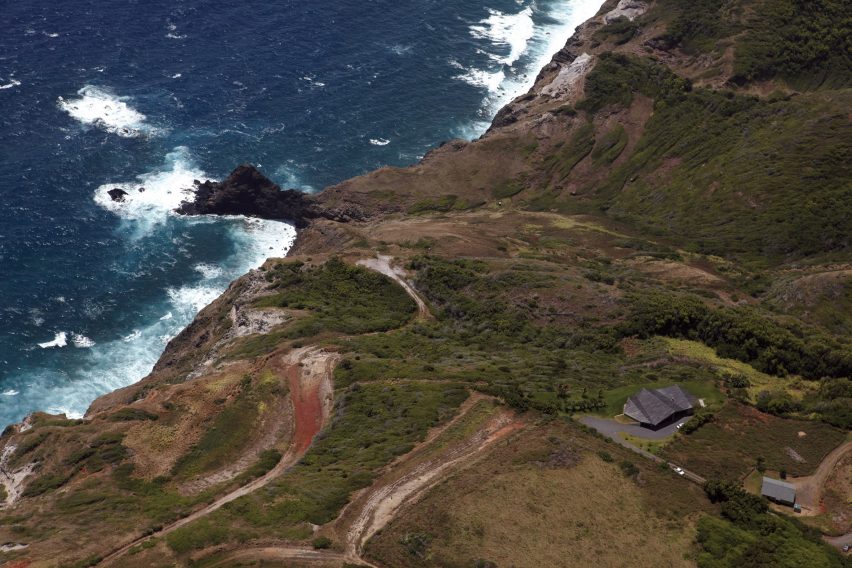Clifftop House Maui by Dekleva Gregoric Architects