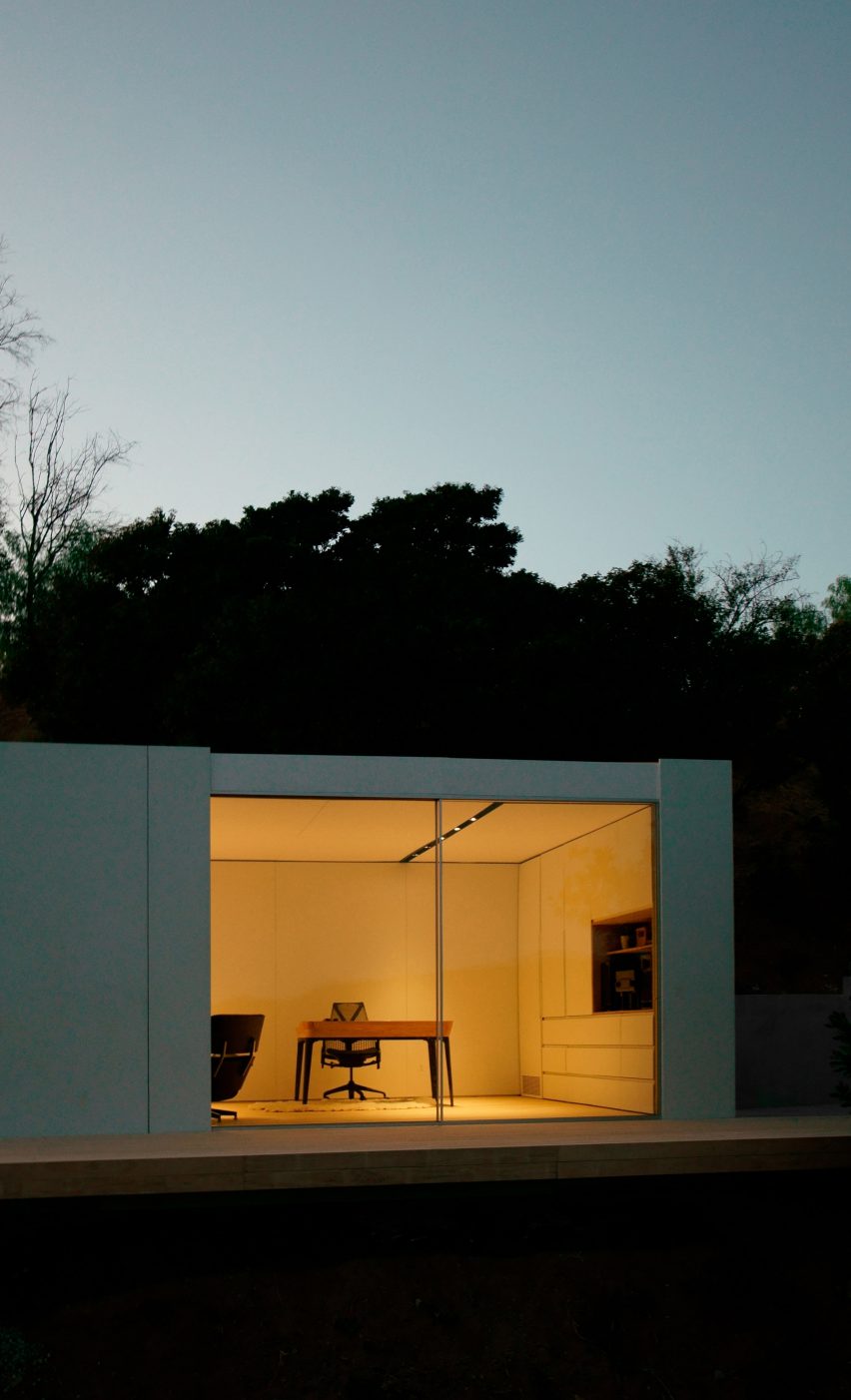 Cover unit by Cover
