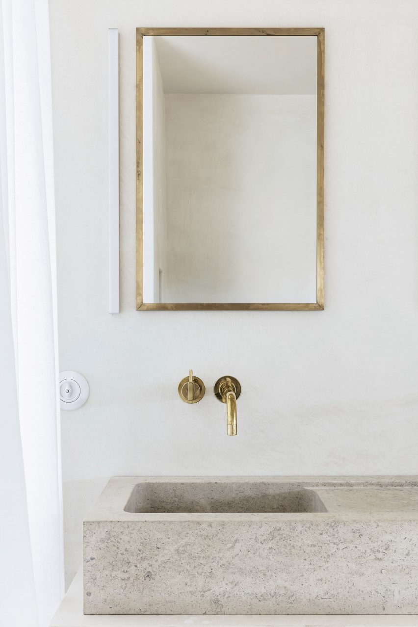 The apartment designed by interior architect Arjaan De Feyter is located within one of four new-build blocks called The Cube, which were developed by Brussels-based architecture firm Bogdan & Van Broeck.