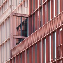 Duggan Morris builds office with millennial-pink exterior in London’s King’s Cross
