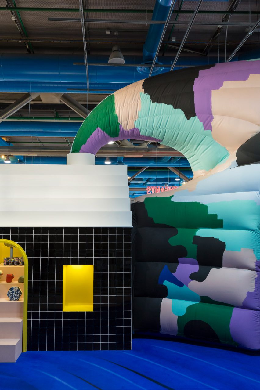 To celebrate the Centre Pompidou's fortieth anniversary, Paris-based studio GGSV have designed an interactive installation for children in the building's Galerie des enfants exhibition space.