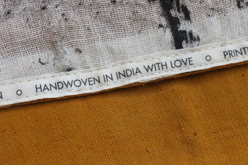 Graviky Ink scarves by Dutch designer Kelly Gijsen
