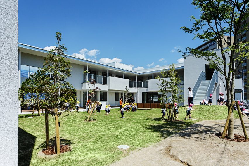 Hibinosekkei and Youji no Shiro Osaka Nursery