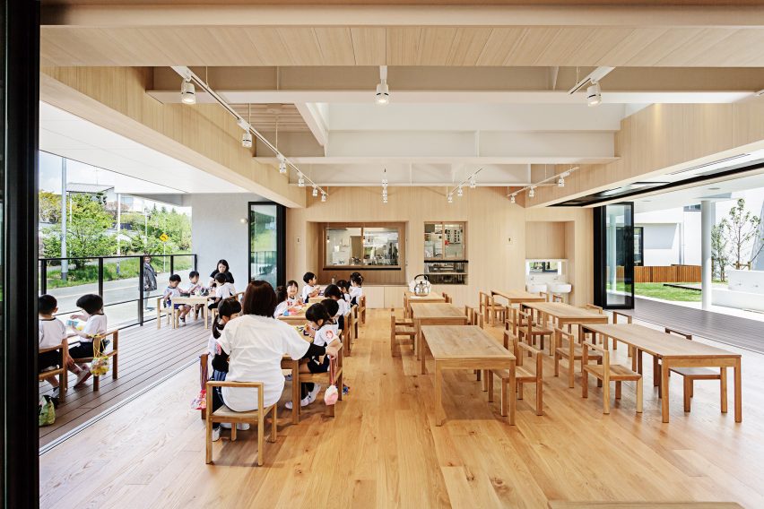 Hibinosekkei and Youji no Shiro Osaka Nursery