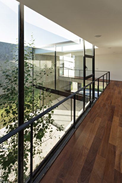 House in La Comarca by Anibal Bizzotto and Diego Cherbenco