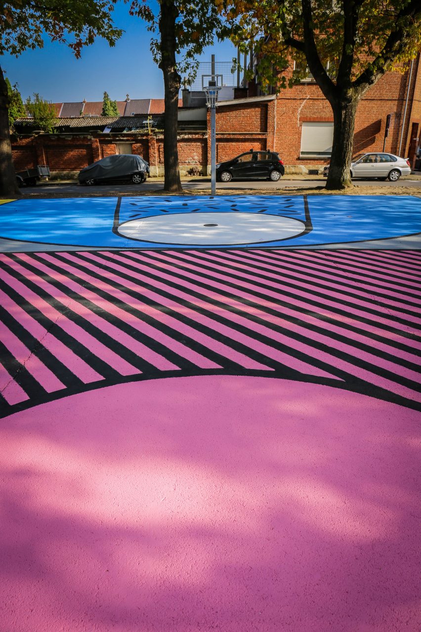 Hypercourt basketball court by Katrien Vanderlinden