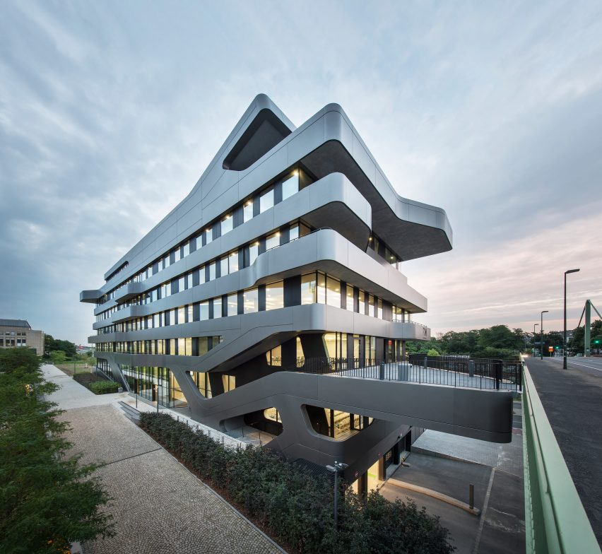 FOM Hochschule building by Jürgen Mayer H