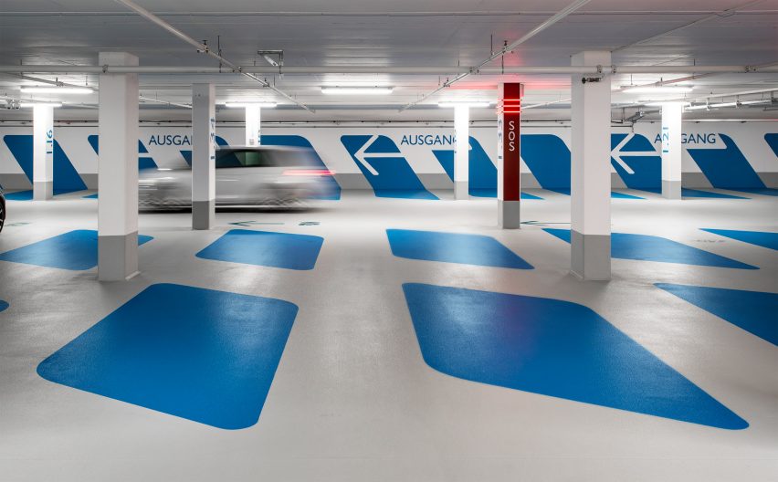 FOM Hochschule building by Jürgen Mayer H