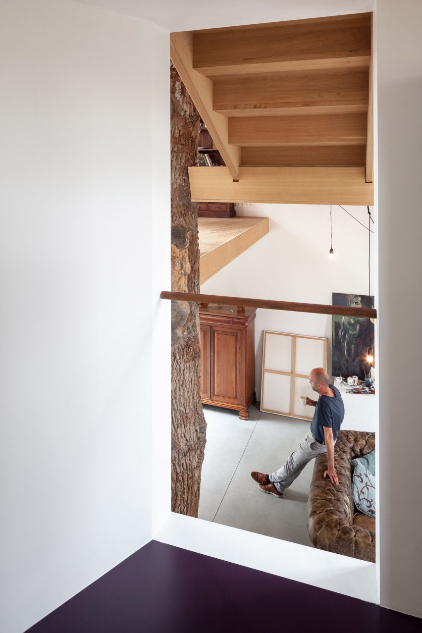 Atelier Vens Vanbelle build pentagonal house around an oak tree trunk