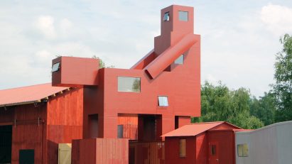 Louvre "bans" Atelier Van Lieshout sculpture