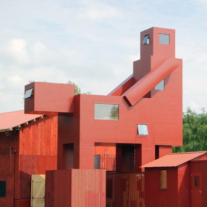 Louvre "bans" Atelier Van Lieshout sculpture