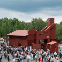 This week, Atelier Van Lieshout and Thomas Heatherwick both had projects scrapped