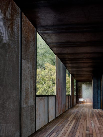 Miner Road by Faulkner Architects
