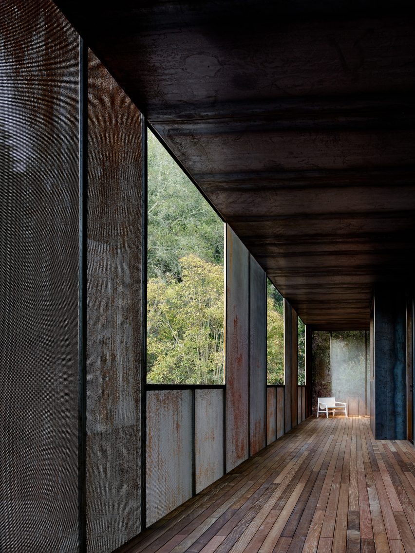 Miner Road by Faulkner Architects