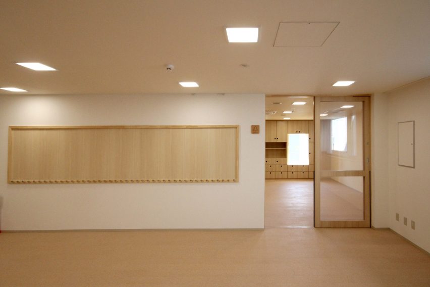 Morinoie nursery school by Masahiko Fujimori Architects