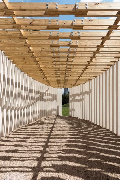 Parteluz Pavilion by Materia
