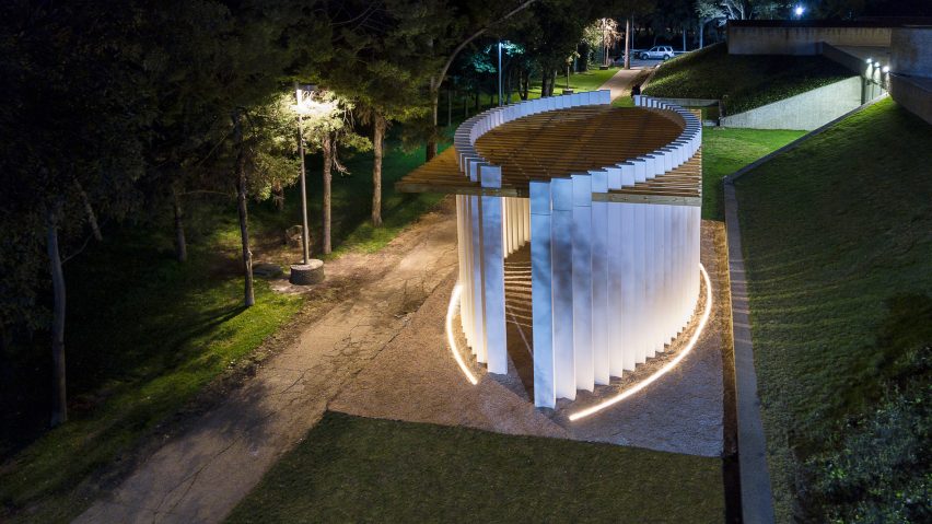 Parteluz Pavilion by Materia