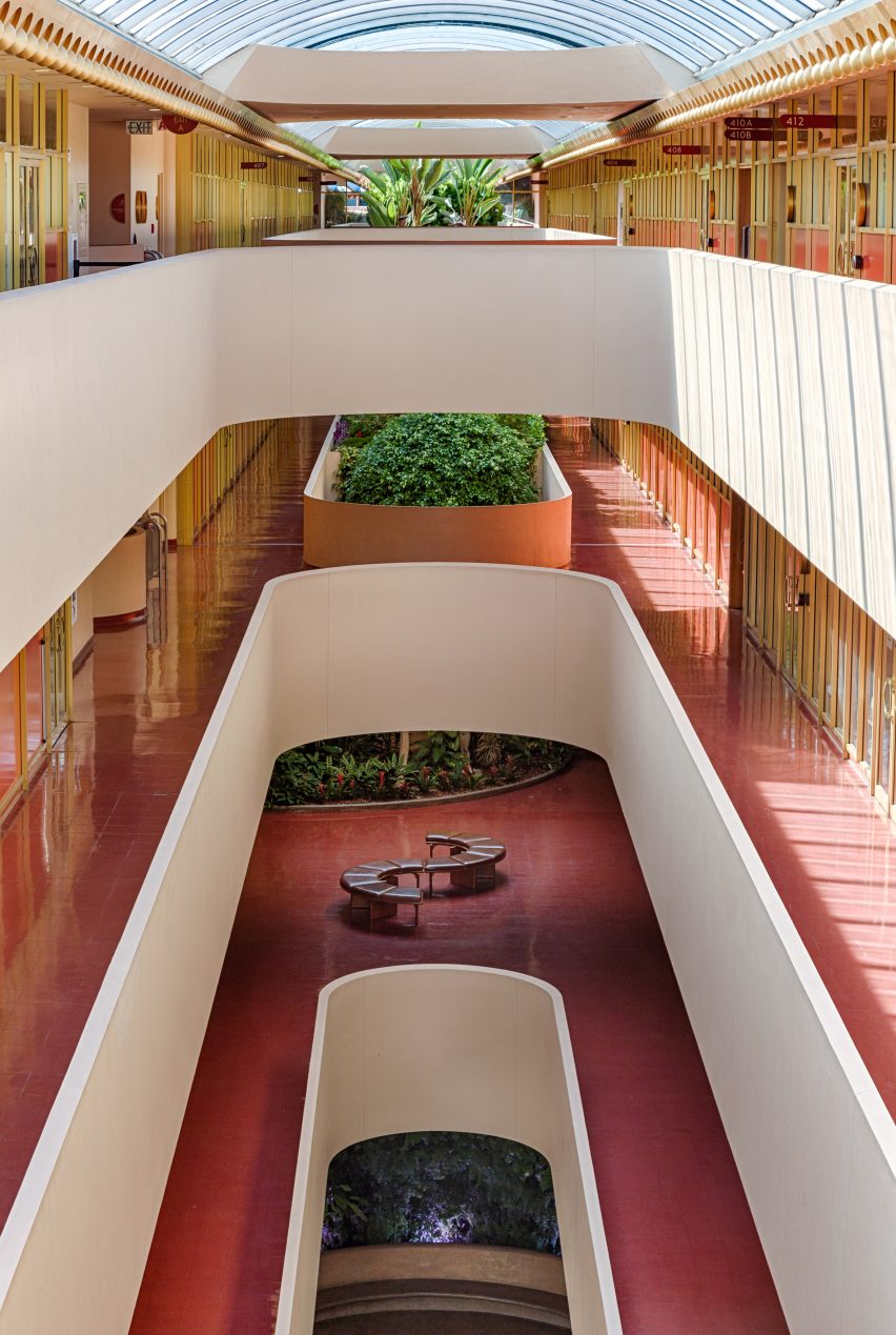 Photographing Wright by Andrew Peilage