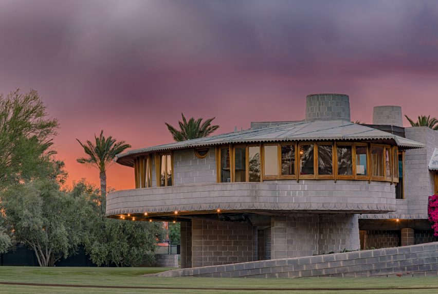 Photographing Wright by Andrew Peilage
