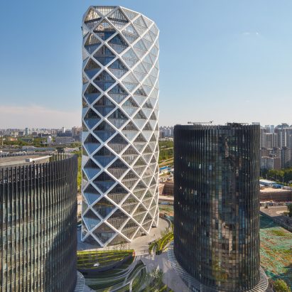 Latticed shell of SOM’s Beijing tower is based on traditional Chinese paper lanterns