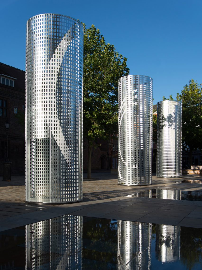 RIBA and Hull 2017 have jointly commissioned an installation by Pezo von Ellrichshausen and Felice Varini.