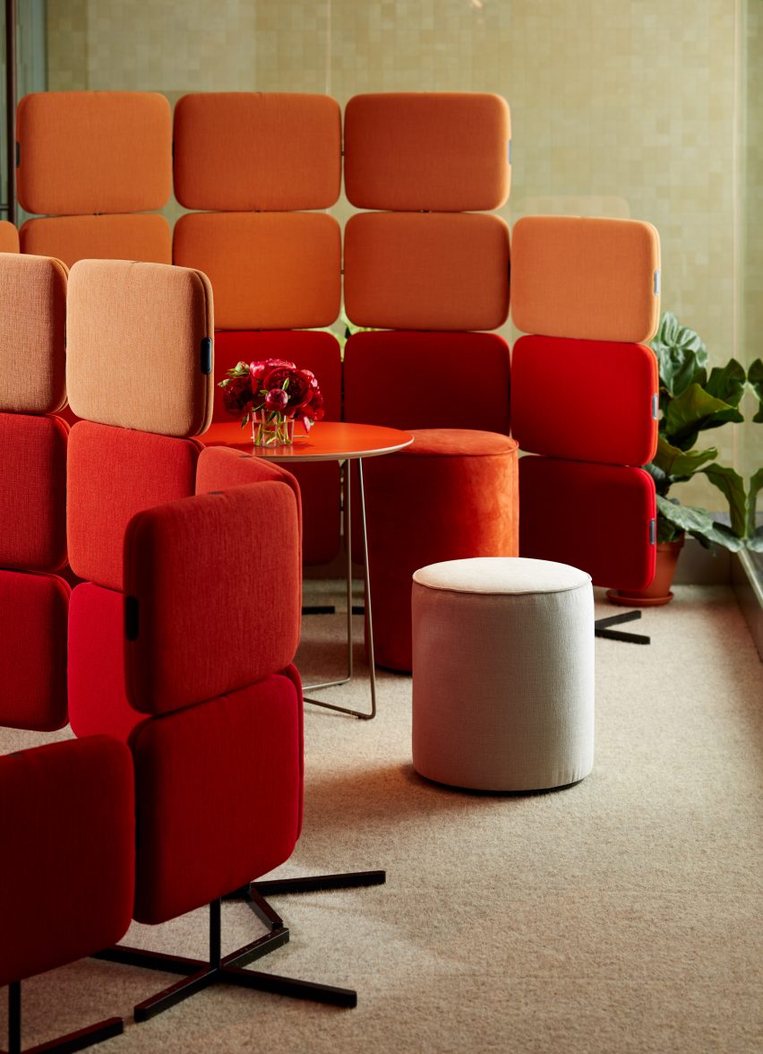Rockwell Unscripted by Knoll