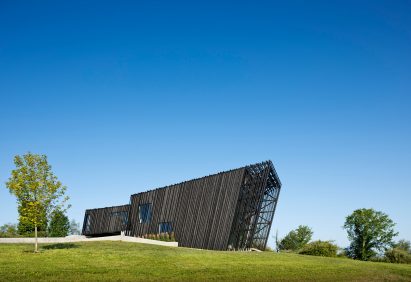 Sleeve House by A/O