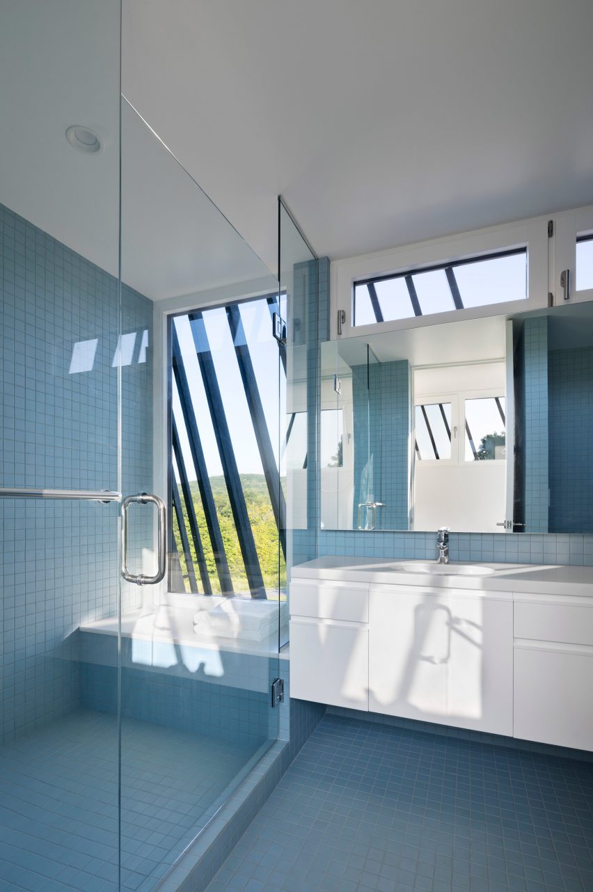 Sleeve House by A/O