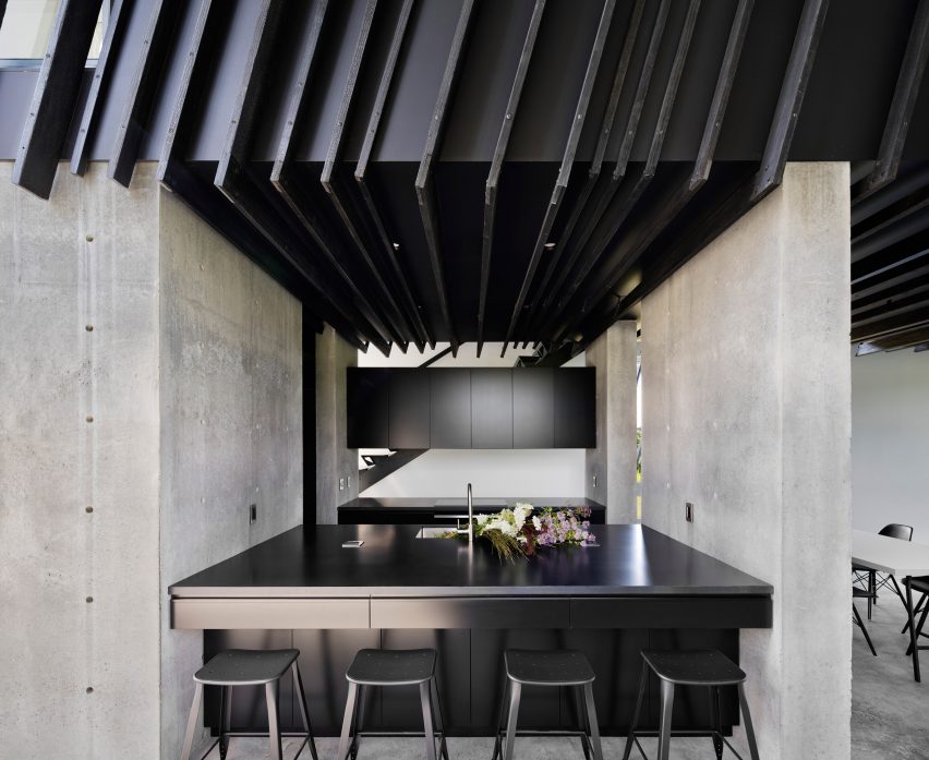 Sleeve House by A/O